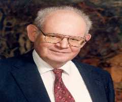Benoit Mandelbrot