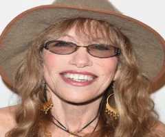 Carly Simon