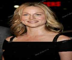 Laura Linney
