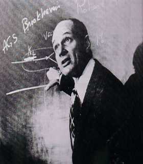 Famous People Who Died On August 25 - Biography, Life, Interesting Facts