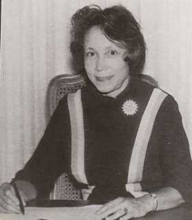 Famous People Born On April 17 - Biography, Life, Interesting Facts